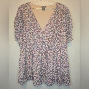 Torrid Floral Wrap Peplum Blouse Purple Blue Short Sleeve Size 2
